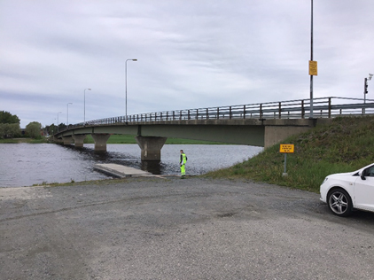 Valokuva korjattavasta Karhiniemen sillasta Huittisissa.
