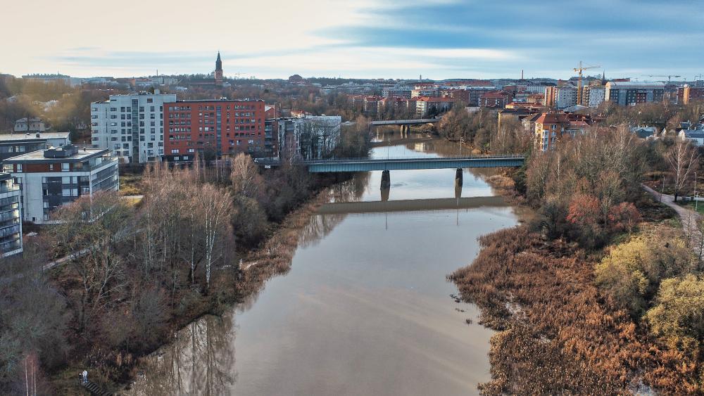 Ilmakuva Aurajoen silloista.