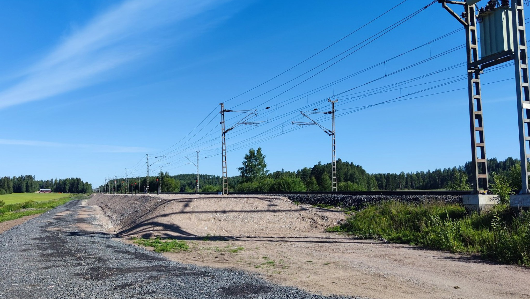 Painopenger Hyvinkään ja Riihimäen välillä nykyisen radan vieressä. 