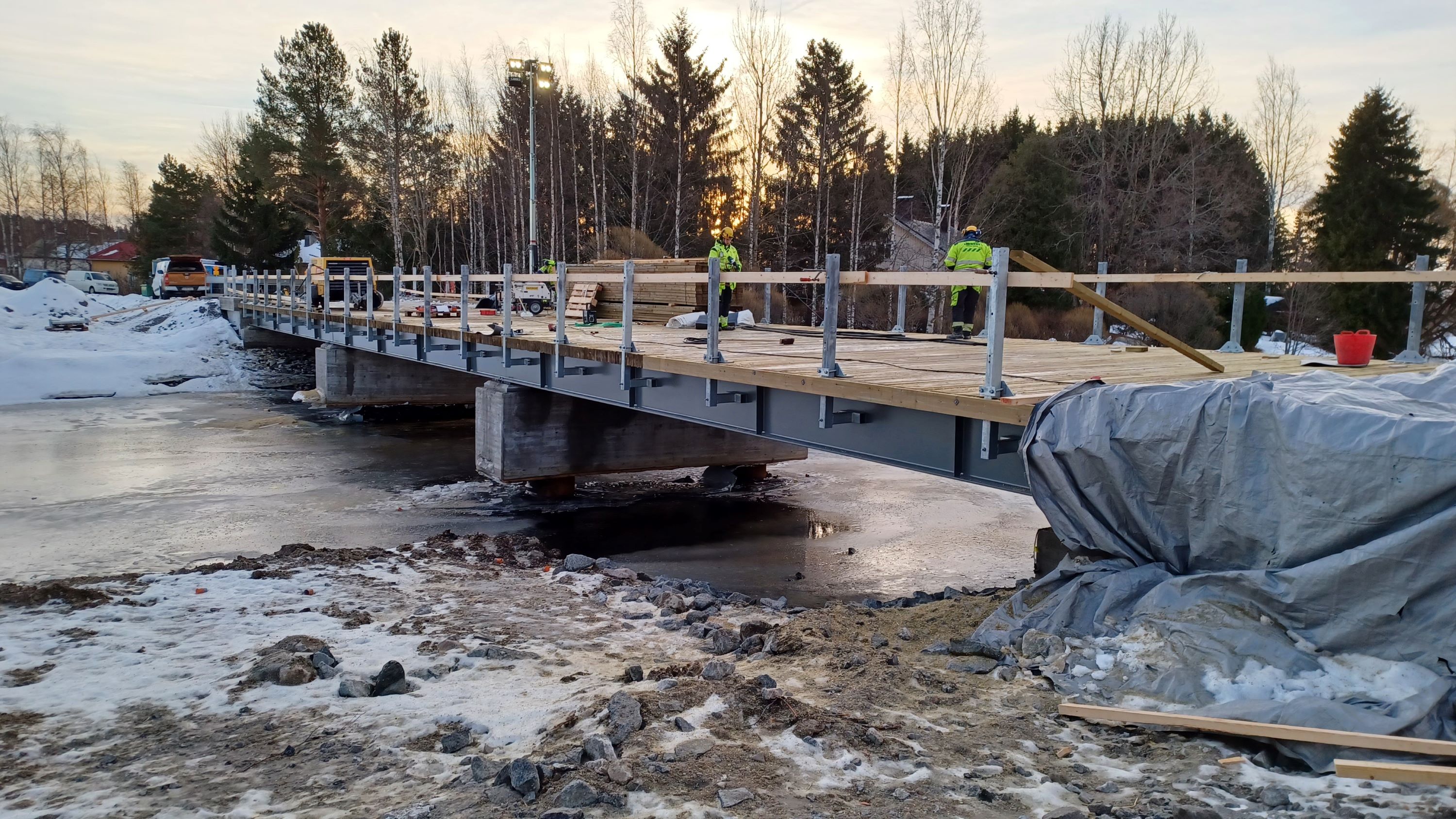 Kokemäen Rutunan siltaa on uusittu talven aikana. 
