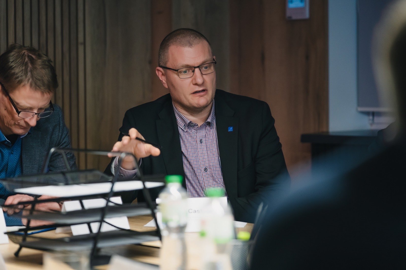 Antti Castrén palaverissa.