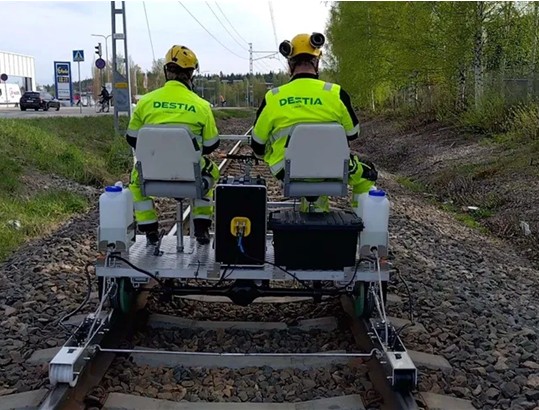 Kiskojen ultraäänitutkimusta.