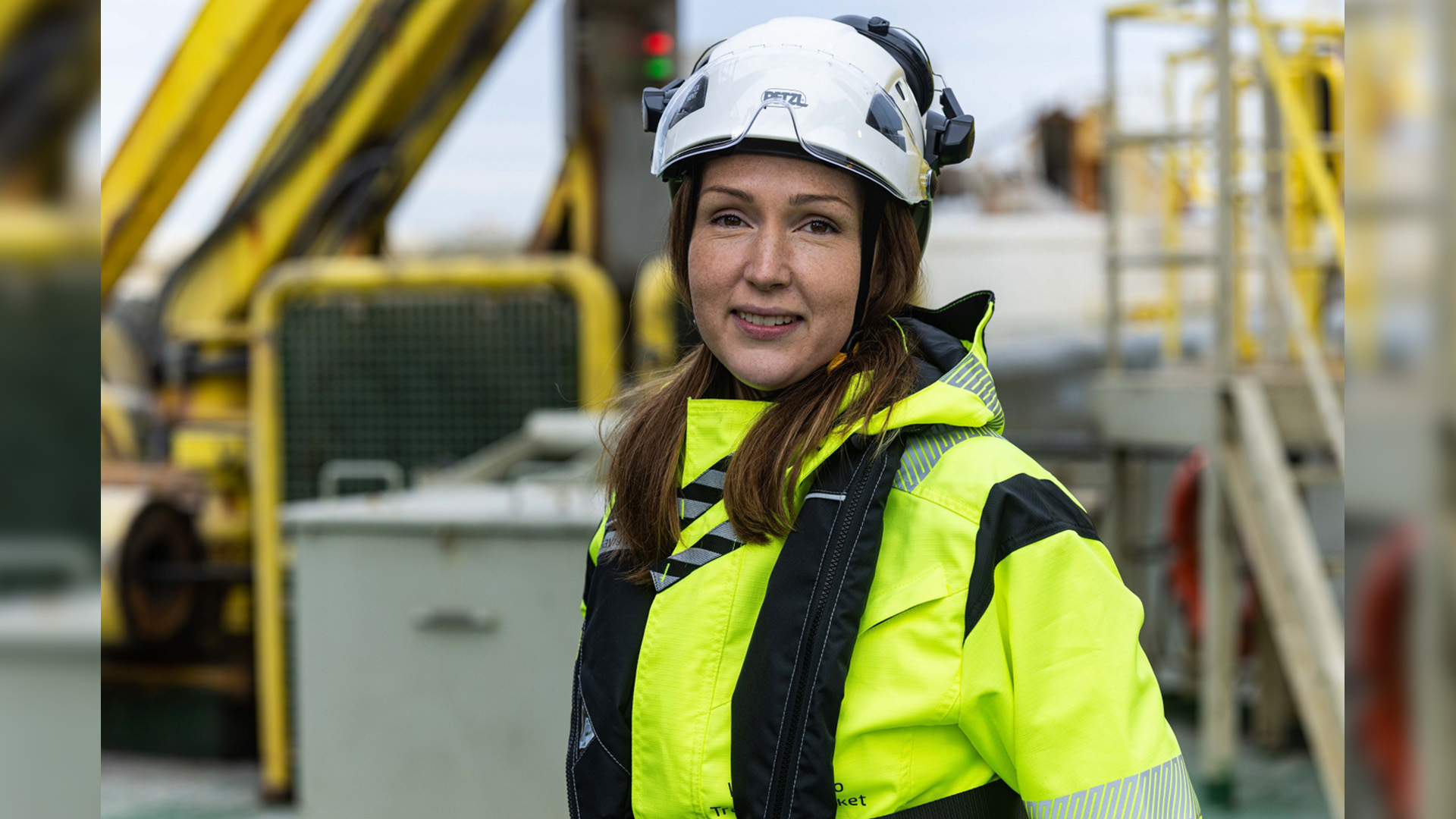 Projektipäällikkö Marianne Vuorenmaa työmaalla.