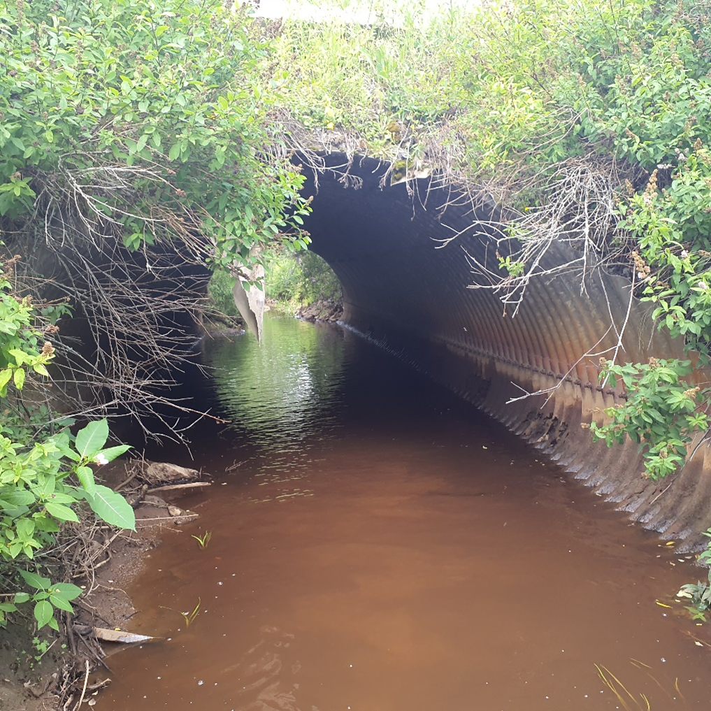 Kuvassa Koomanojan putkisilta.