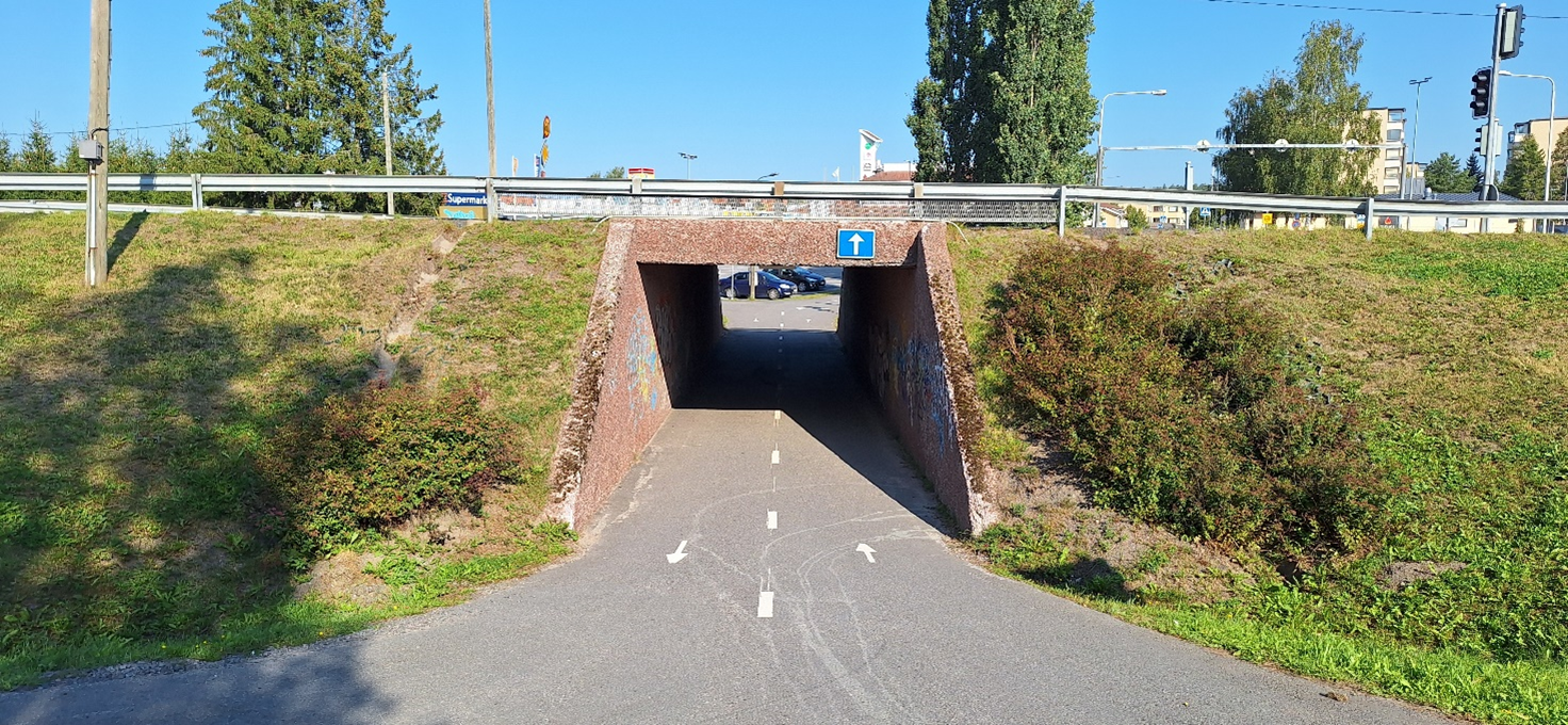 Kuvassa Hyvättylän alikulkukäytävä.
