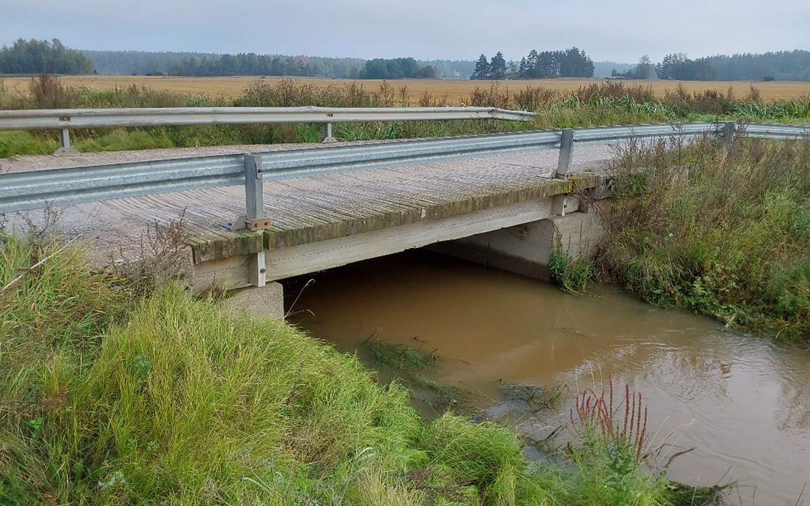 Kuvassa Kuuvan silta.