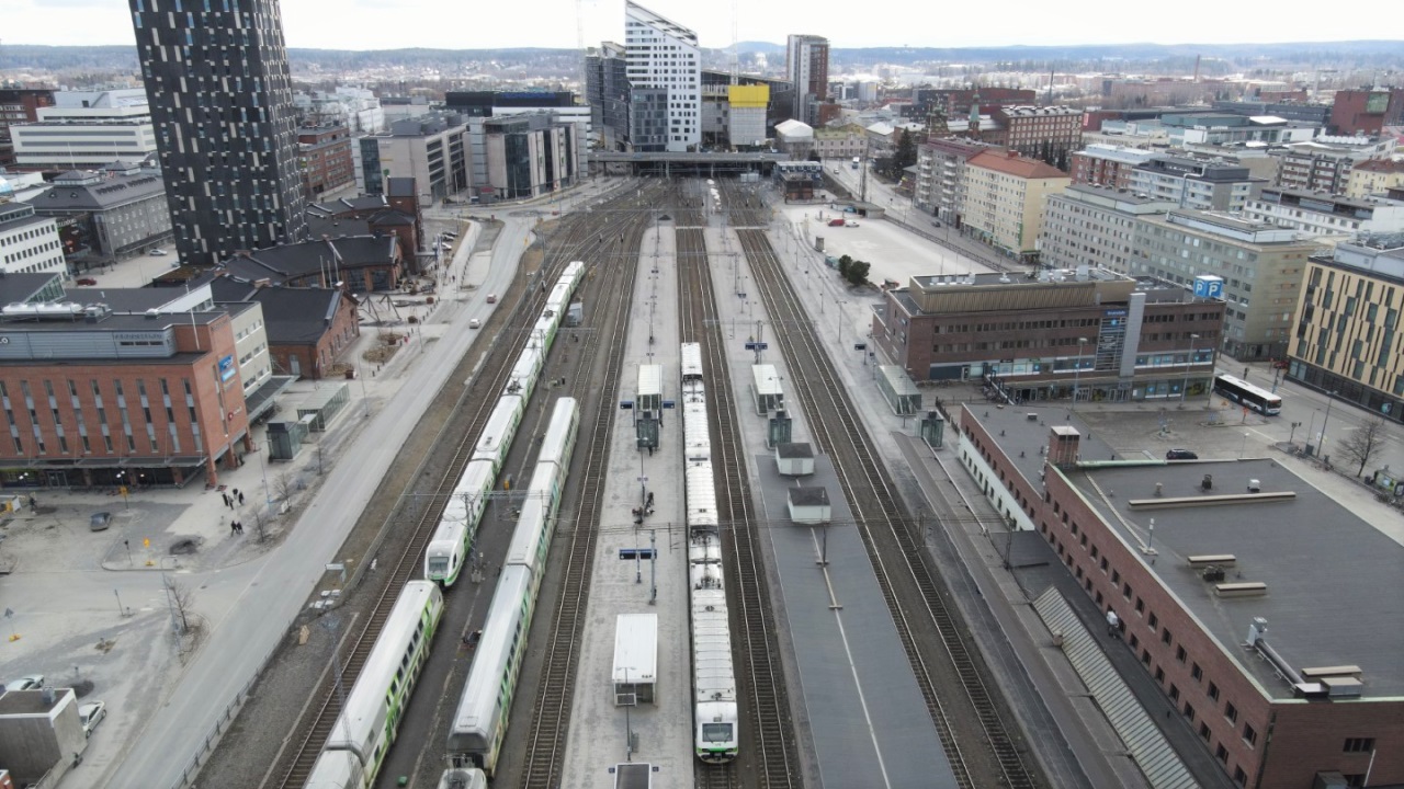 Tampereen henkilöratapiha kuvattuna pohjoisesta etelän suuntaan