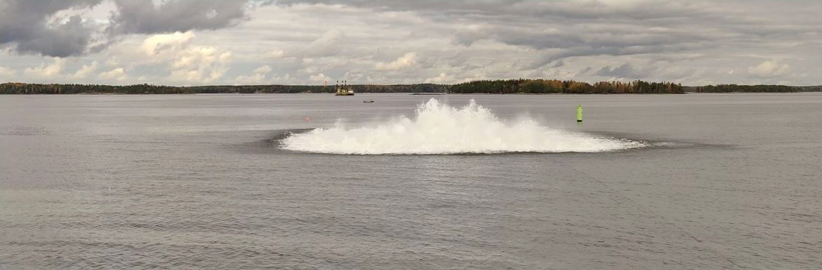 Vedenalainen räjäytys