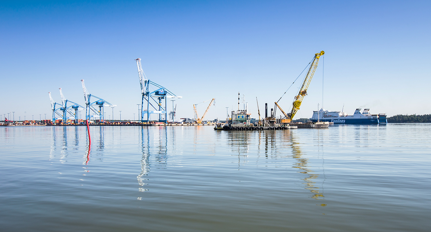 The sea is dredged in front of the Vuosaari port.